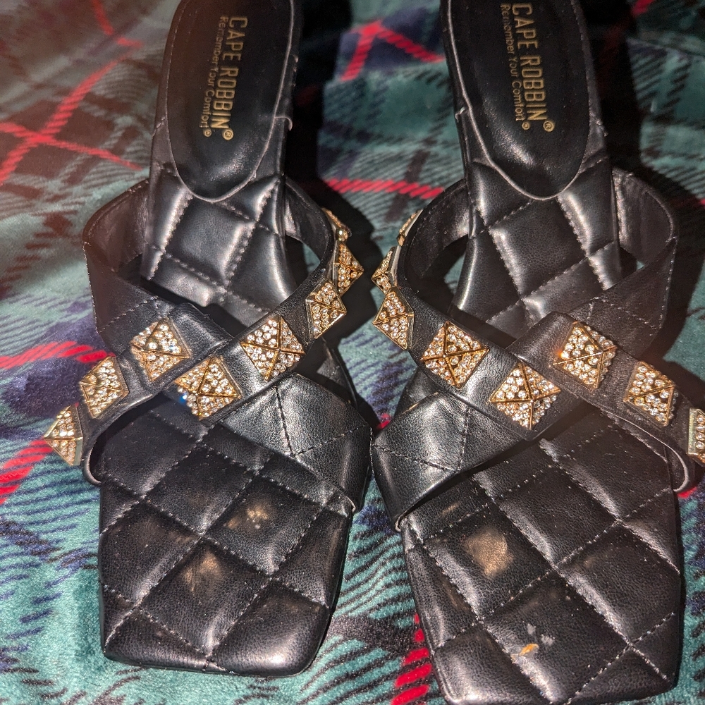 New Cape Robbin Heels